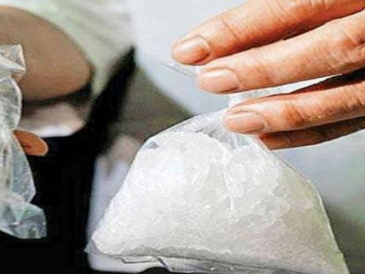 नरपतगंज प्रखंड में पैर पसारता स्मेक