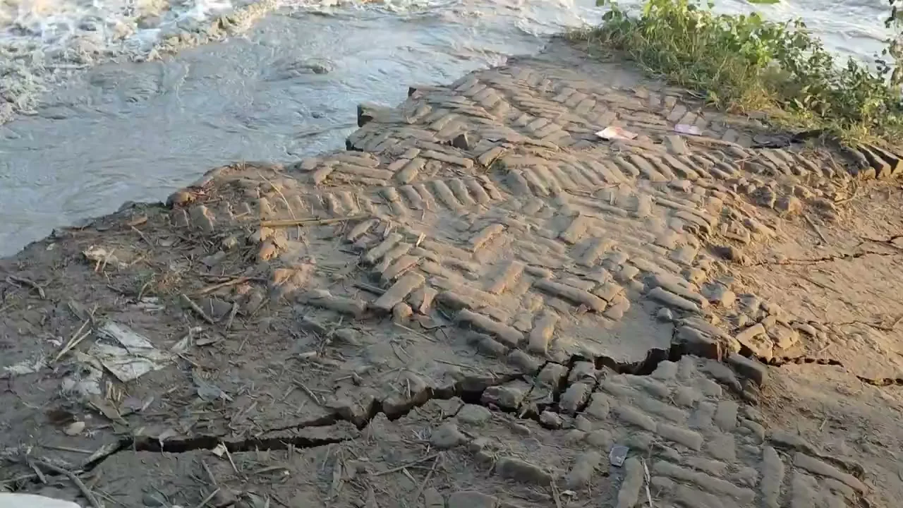 हर बार बिहार बाढ़ से कराहता है पर इसपर सवाल खड़ा नहीं हो सकता?
