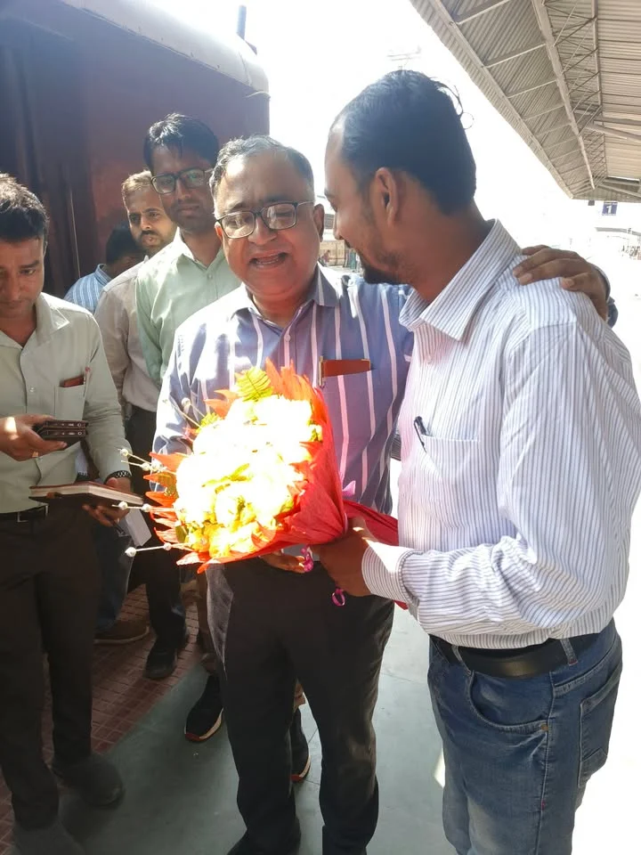 💐 झंझारपुर जंक्शन के स्वर्णिम विकास की दिशा में एक सशक्त कदम! 🚆