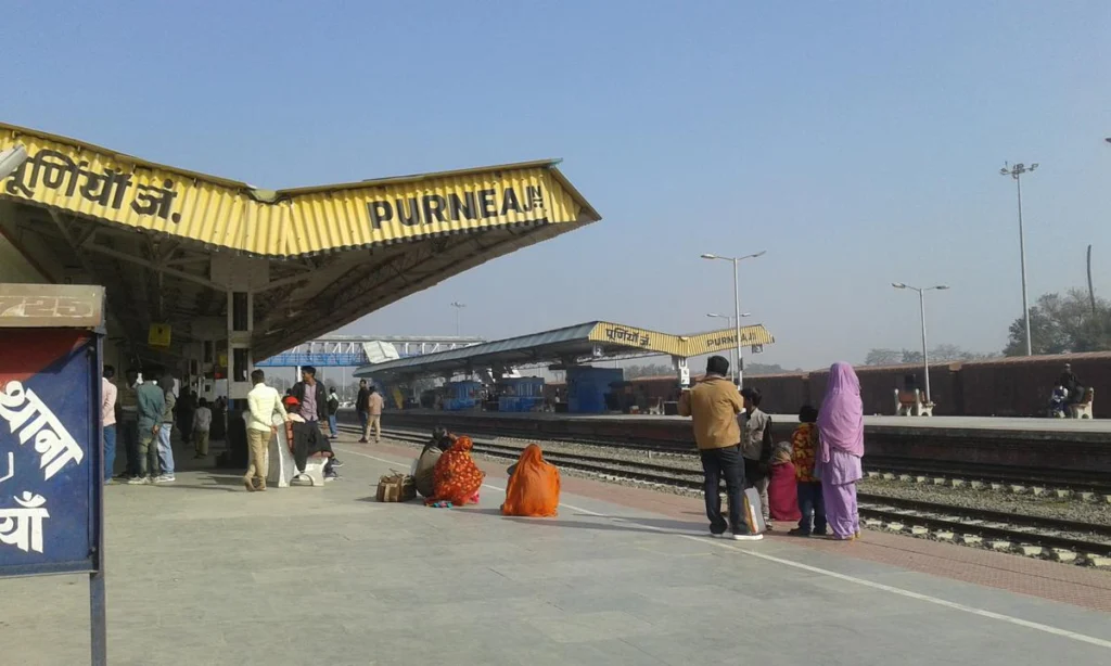 04659 पूर्णिया जंक्शन - लुधियाना जं एक्सप्रेस त्योहार स्पेशल — 1